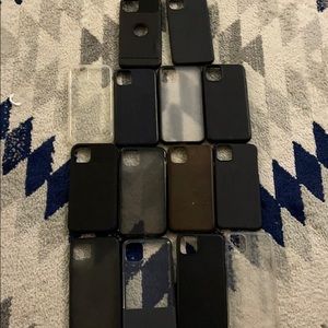 Several IPhone 11 Pro Max cases 📲📲